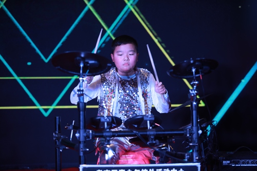 大禹漢光2018年“同心同行，共創(chuàng)未來”主題年會圓滿成功