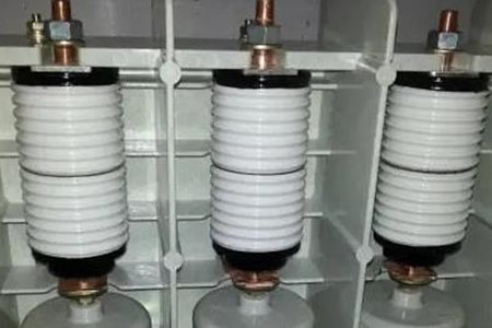 真空開(kāi)關(guān)管產(chǎn)生操作過(guò)電壓的原因是什么？